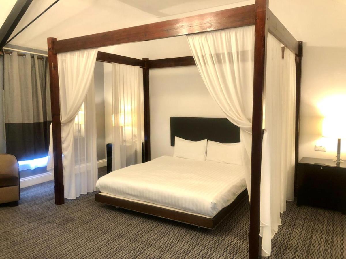 The Bridge Hotel Thrapston  Extérieur photo