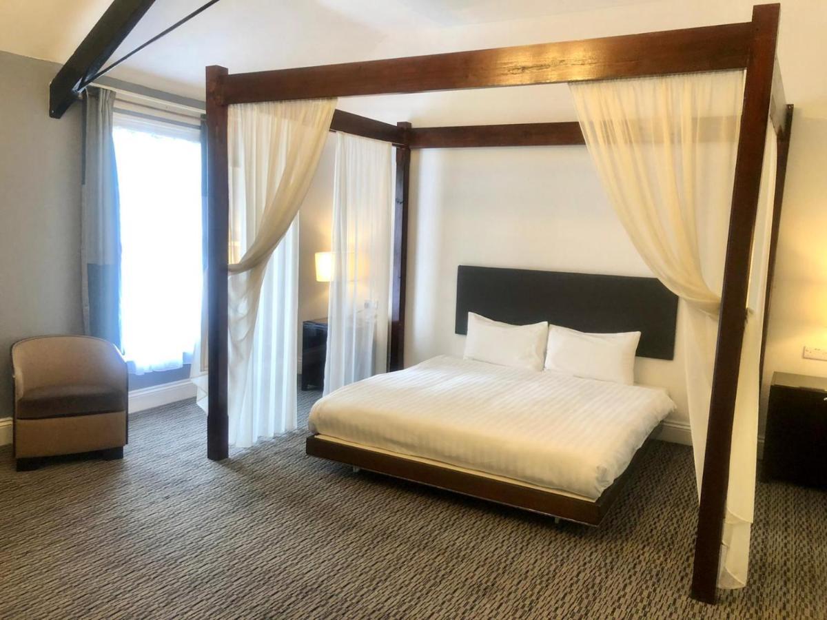 The Bridge Hotel Thrapston  Extérieur photo