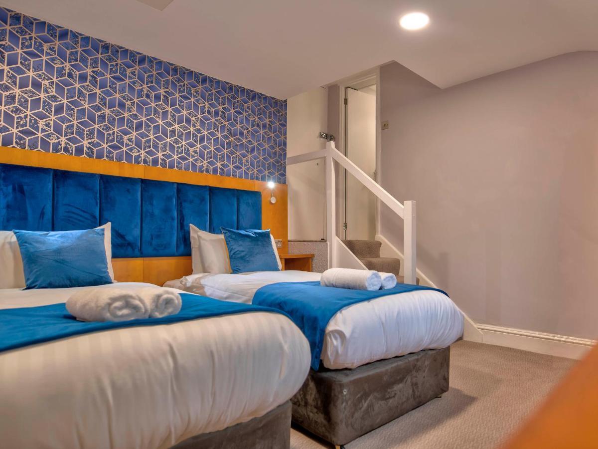 The Bridge Hotel Thrapston  Extérieur photo