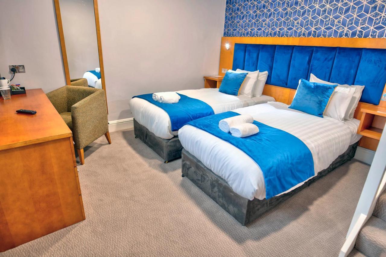The Bridge Hotel Thrapston  Extérieur photo