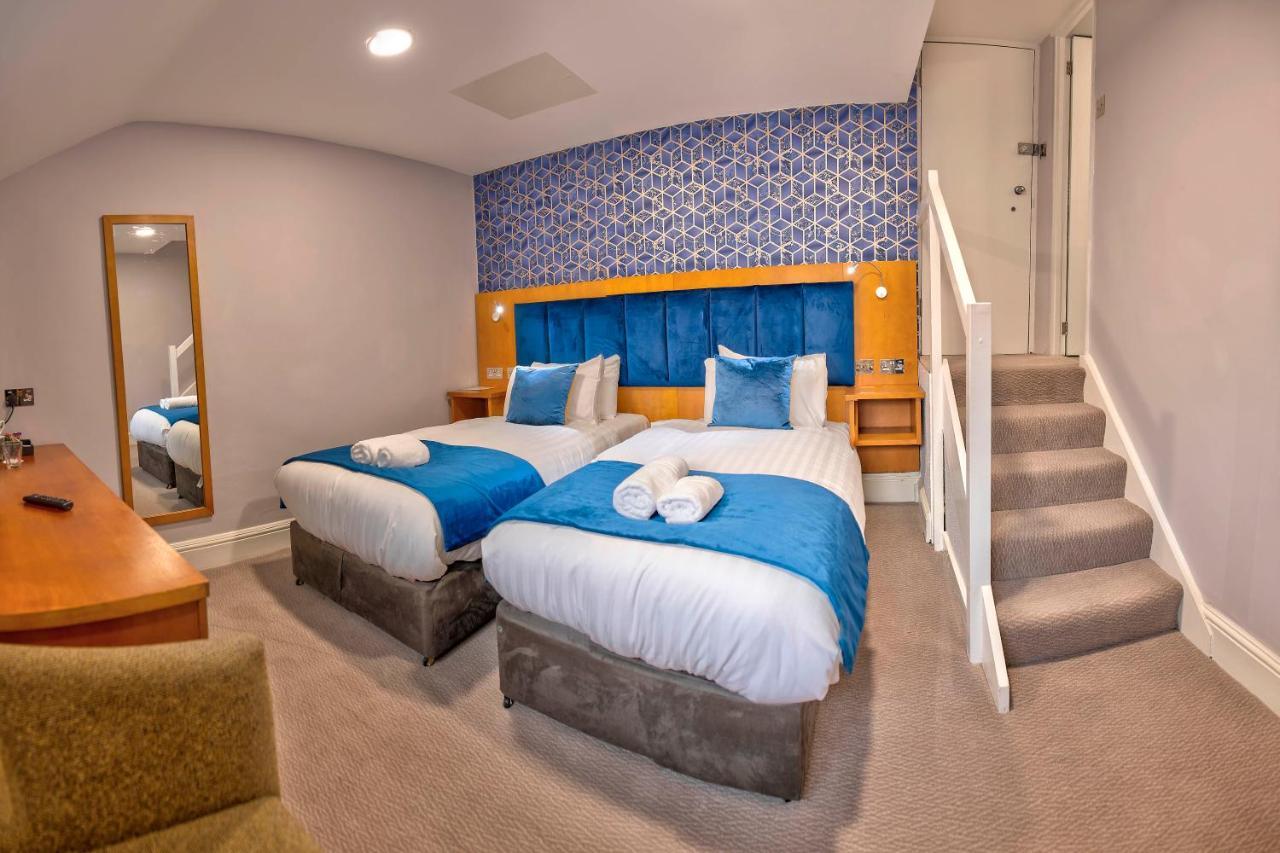 The Bridge Hotel Thrapston  Extérieur photo