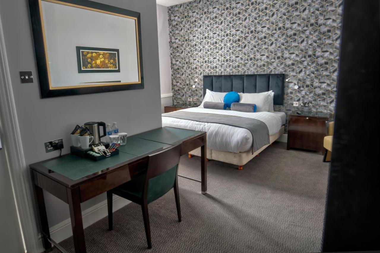 The Bridge Hotel Thrapston  Extérieur photo