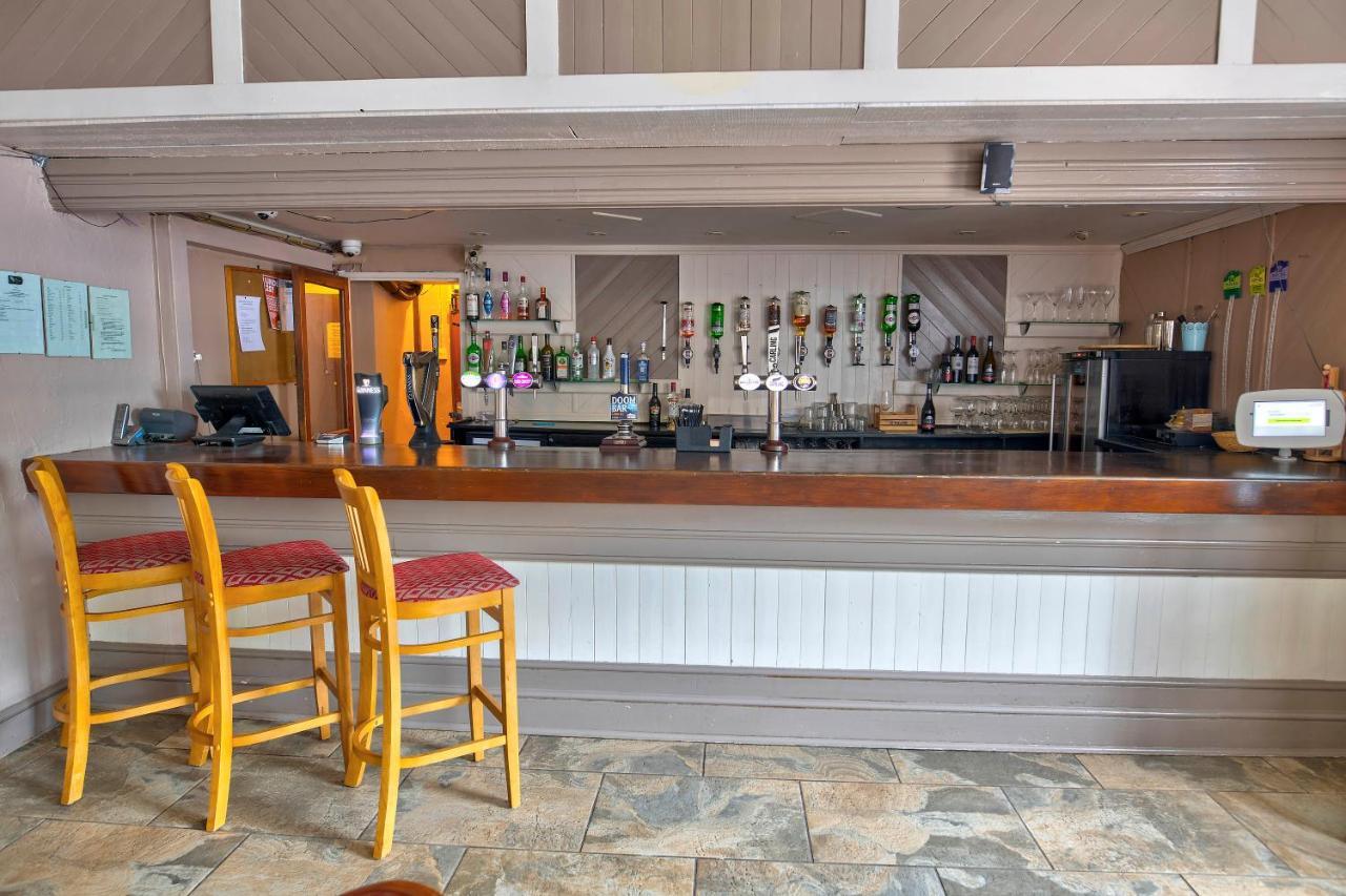The Bridge Hotel Thrapston  Extérieur photo