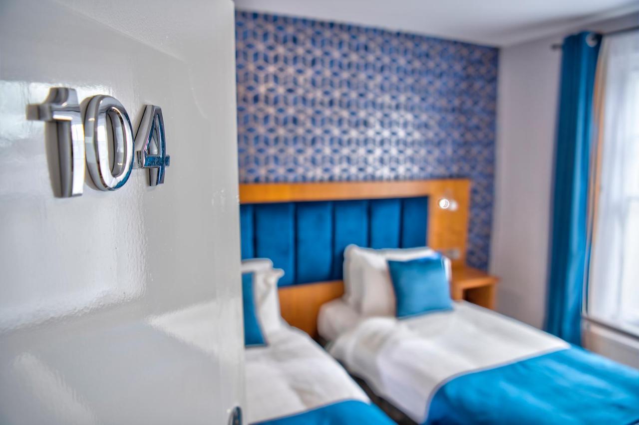 The Bridge Hotel Thrapston  Extérieur photo