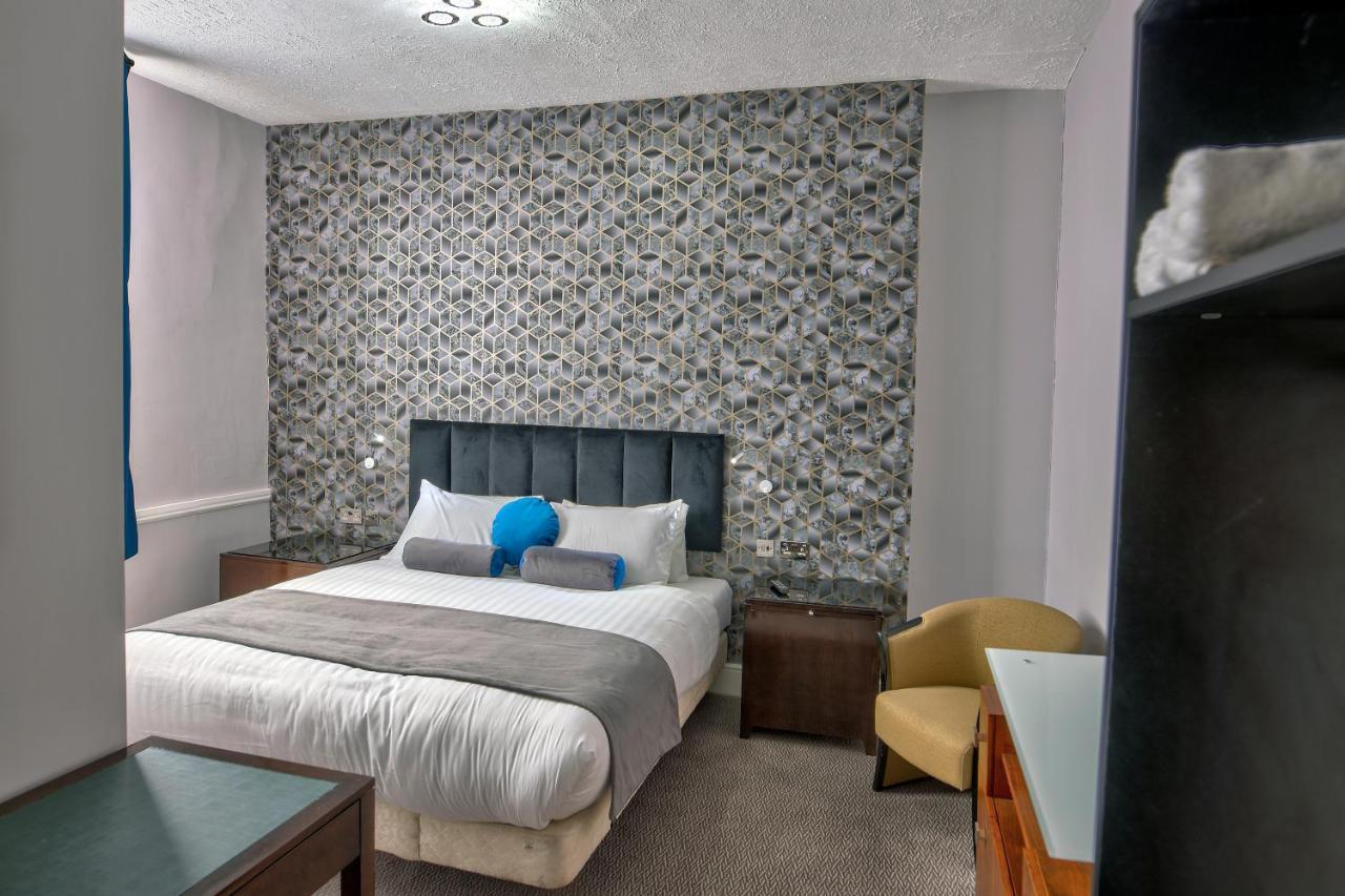 The Bridge Hotel Thrapston  Extérieur photo