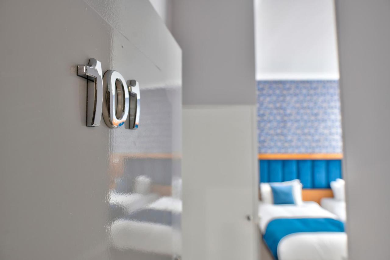 The Bridge Hotel Thrapston  Extérieur photo