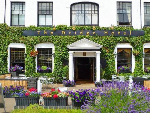 The Bridge Hotel Thrapston  Extérieur photo